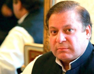 Pakistan Muslim League-Nawaz chief Mian Nawaz Sharif on Monday said Asif Ali Zardari is a constitutional president and can administer oath to new prime ... - NS5-316x248