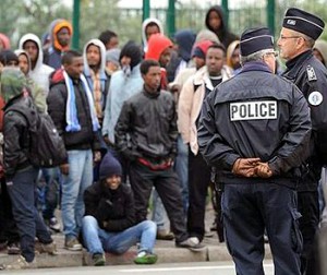 migrants Calais camp france