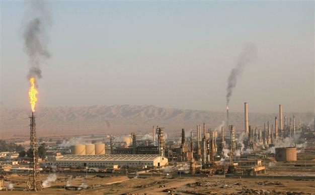 iraqi oil refinery attack