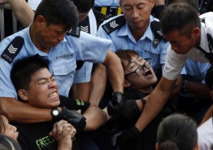 police arrest protesters in hong kong